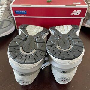 NWT New Balance 990 Men's Size 9 Wide (9 2E) Made in USA!